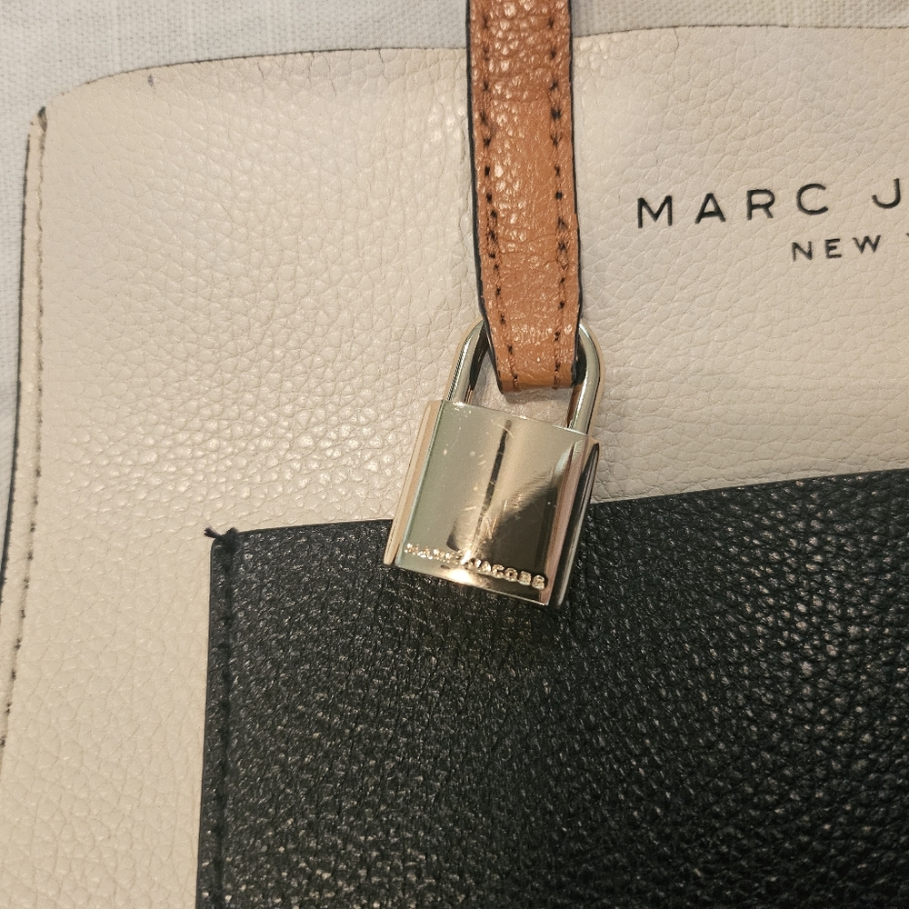 Marc Jacobs Black and Tan Satchel - Picture 9 of 13